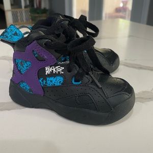 Reebok BlackTop infant shoes size 5 infant